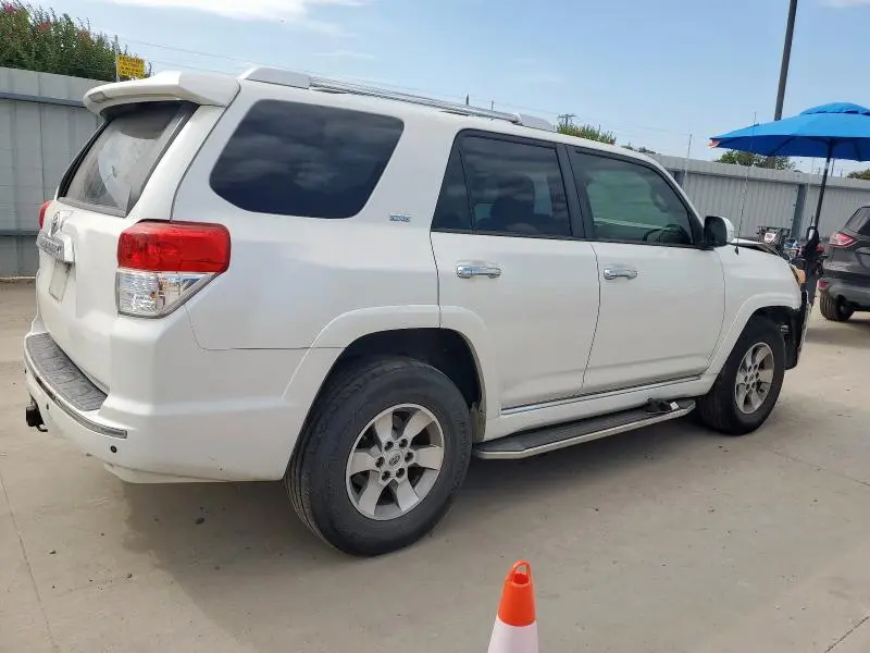 2013 TOYOTA 4RUNNER SR5  