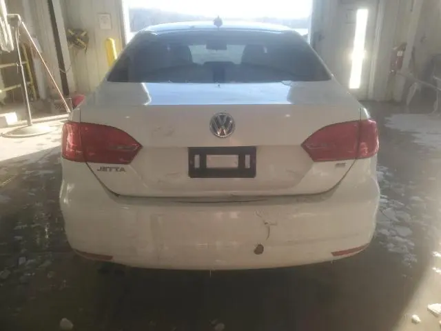 2014 VOLKSWAGEN JETTA SE  