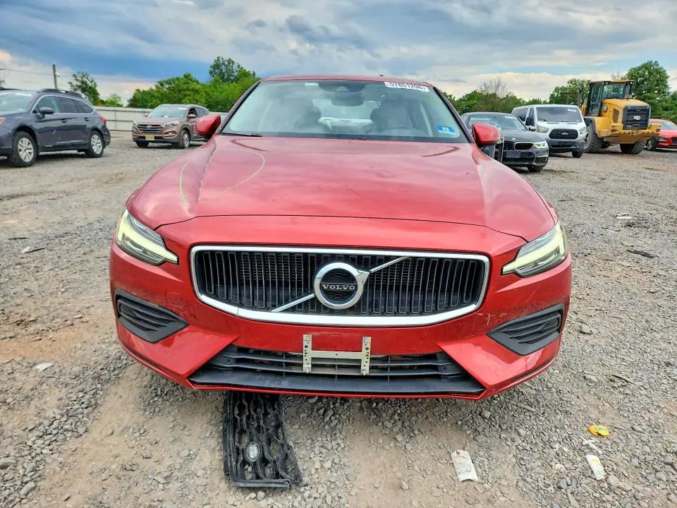 2019 VOLVO S60 T6 MOMENTUM  