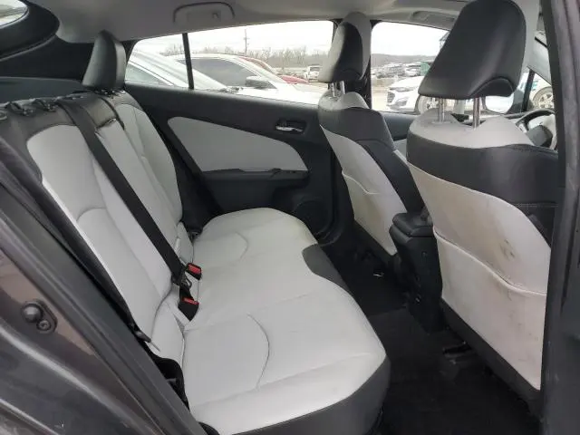 2017 TOYOTA PRIUS   