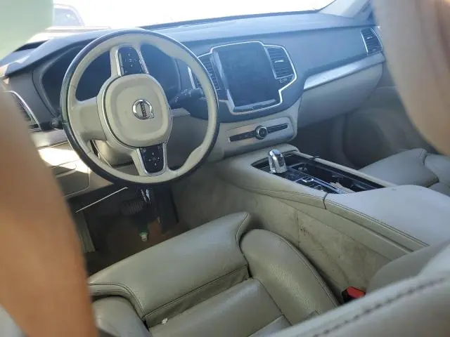 2016 VOLVO XC90 T8