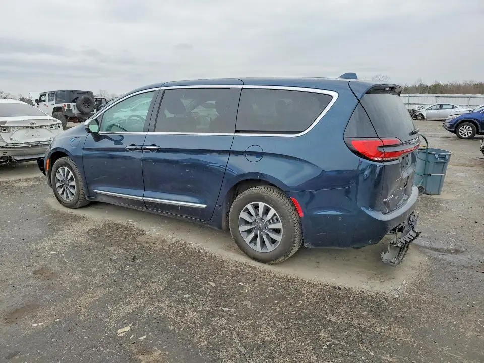 2022 CHRYSLER PACIFICA HYBRID LIMITED  