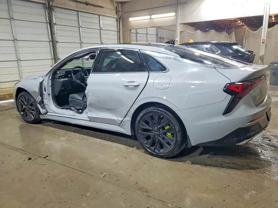 2025 KIA K5 GT  