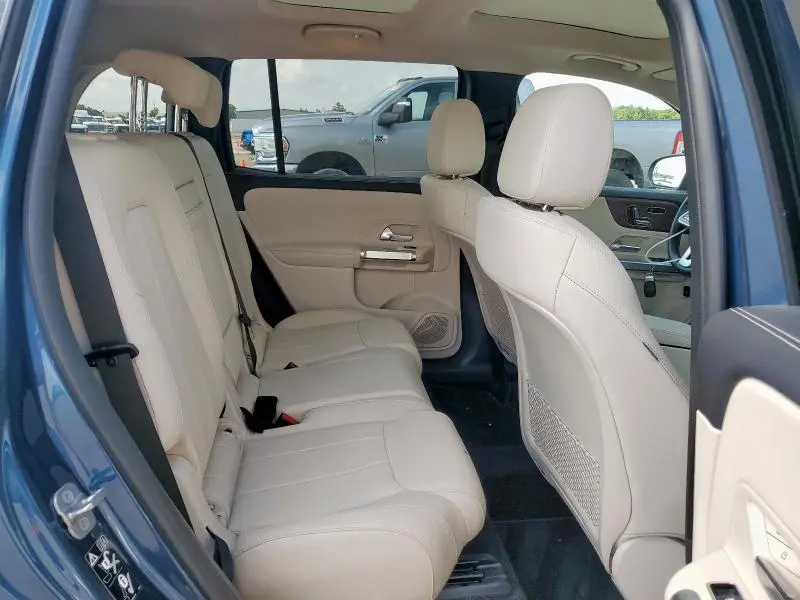 2023 MERCEDES-BENZ GLB 250  