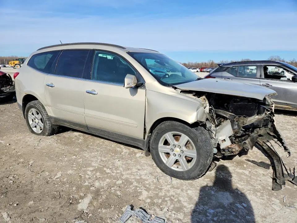 2011 CHEVROLET TRAVERSE LT  