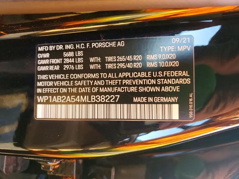 2021 PORSCHE MACAN S  
