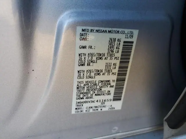 2010 NISSAN FRONTIER CREW CAB SE  