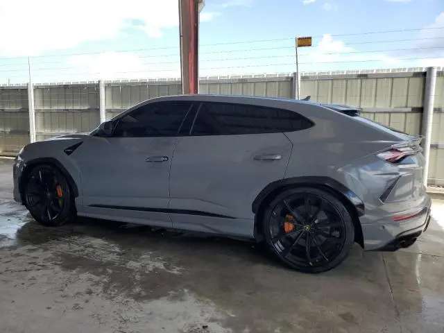 2020 LAMBORGHINI URUS   