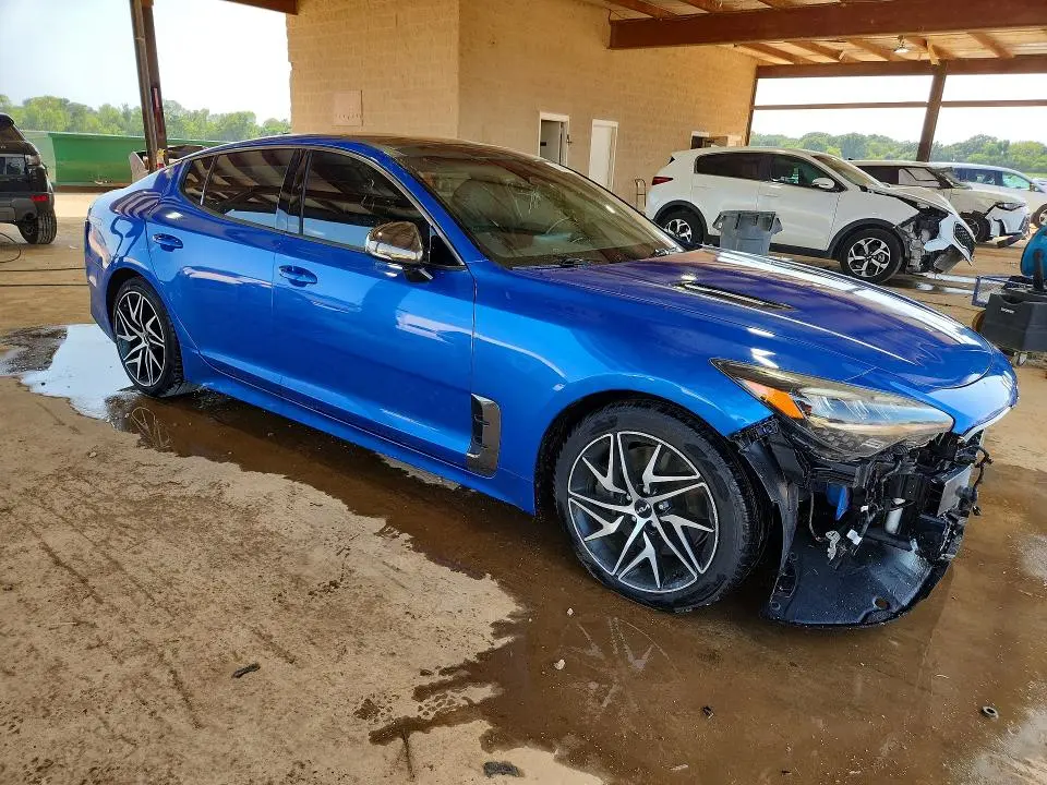 2022 KIA STINGER GT LINE  