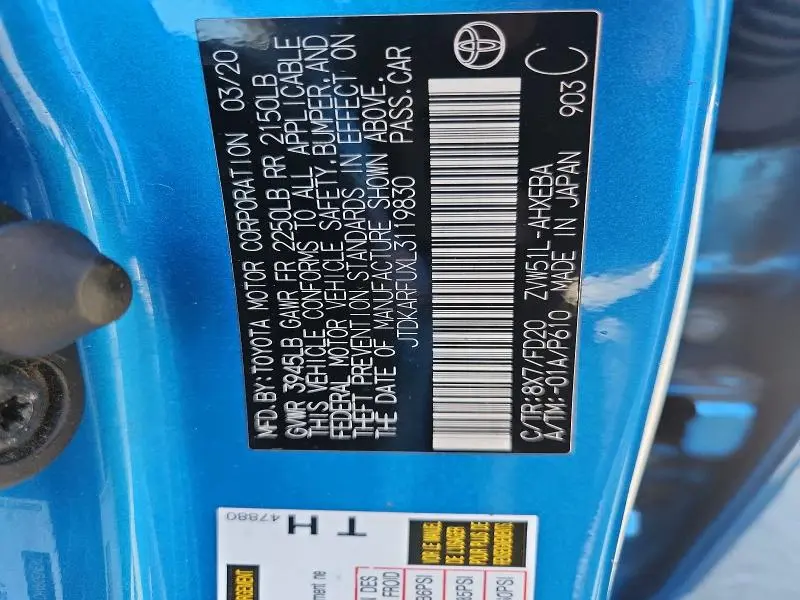 2020 TOYOTA PRIUS LE  