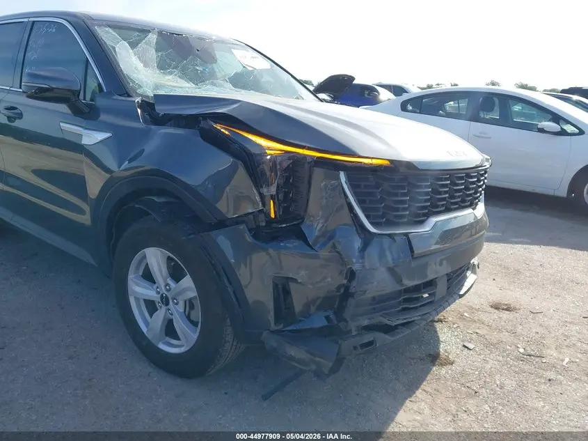 2024 KIA SORENTO LX