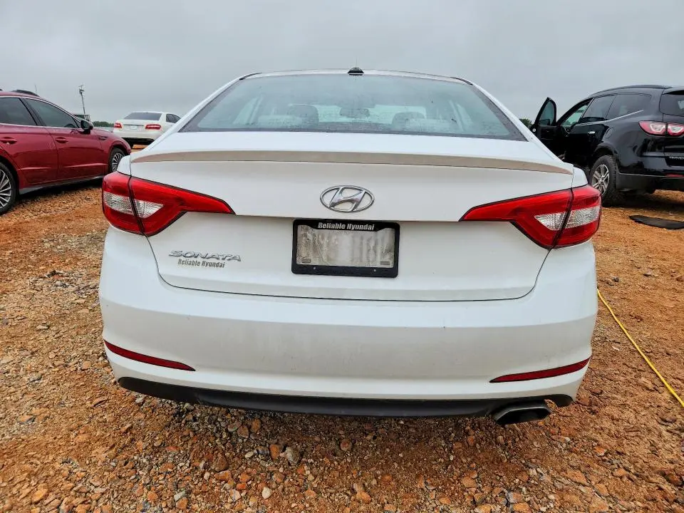 2016 HYUNDAI SONATA SE  