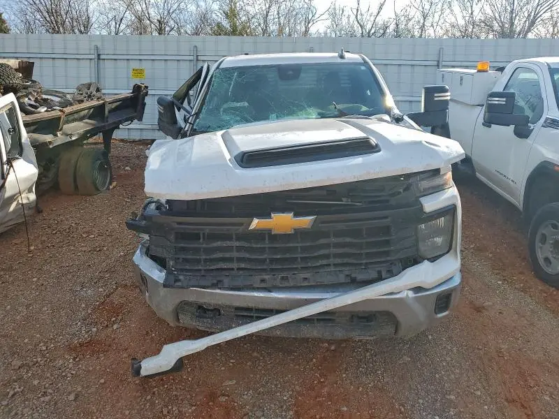2024 CHEVROLET SILVERADO C2500 HEAVY DUTY  