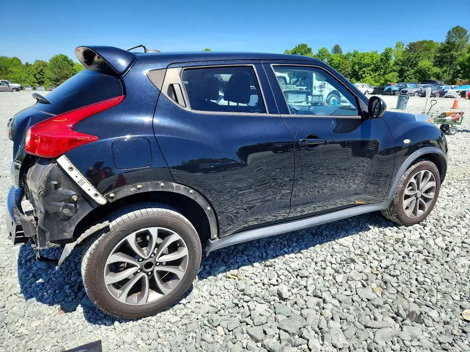 2014 NISSAN JUKE SV  
