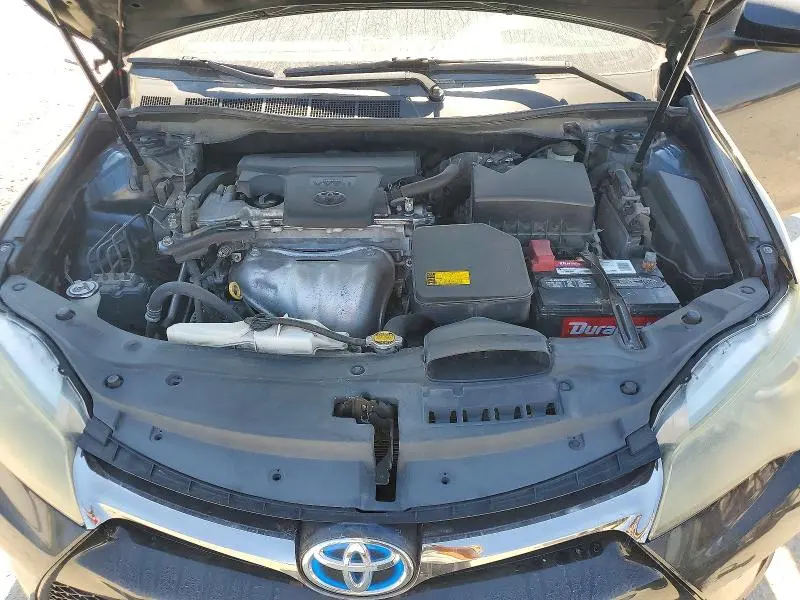 2015 TOYOTA CAMRY SE  
