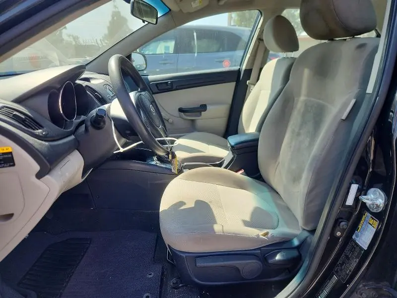 2013 KIA FORTE LX  