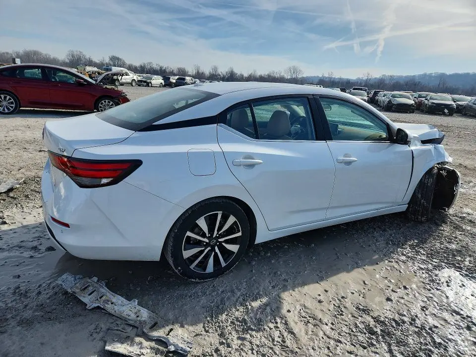 2024 NISSAN SENTRA SV  