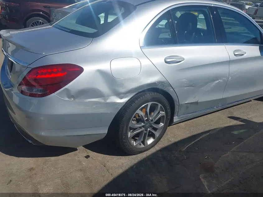 2015 MERCEDES-BENZ C 300  