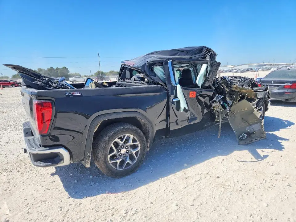 2022 GMC SIERRA K1500 SLT  