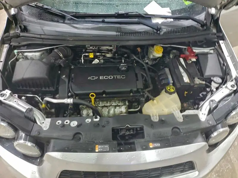 2015 CHEVROLET SONIC LT  