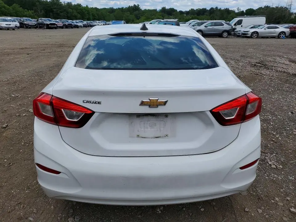 2018 CHEVROLET CRUZE LS  