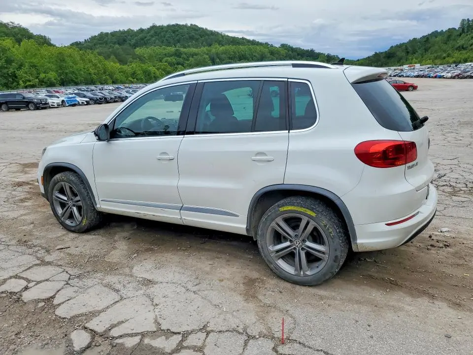 2017 VOLKSWAGEN TIGUAN SPORT  
