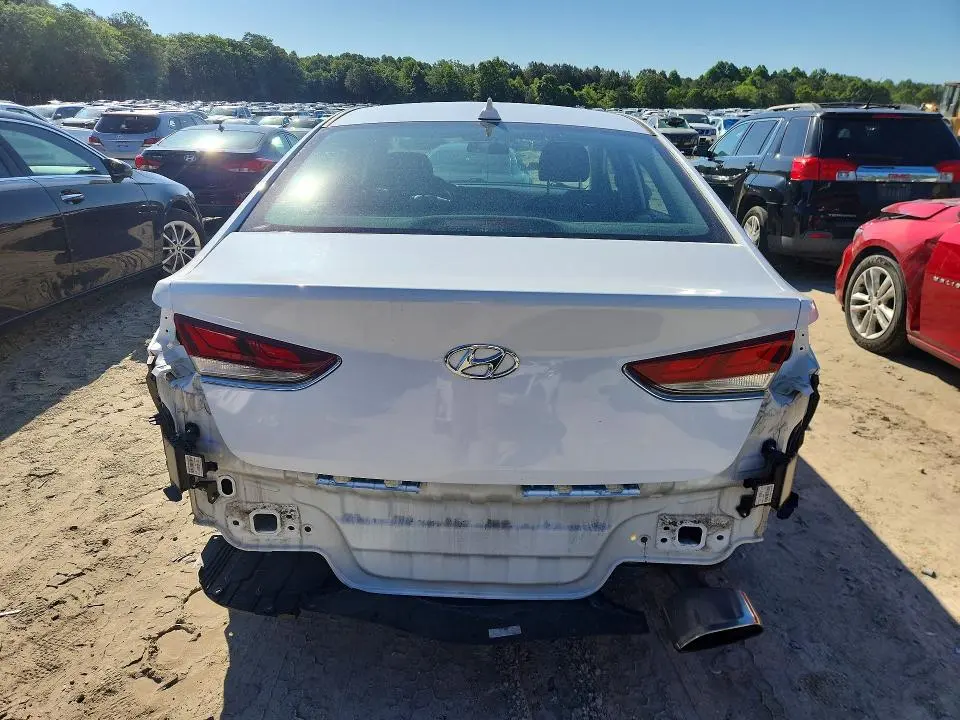 2018 HYUNDAI SONATA SE  