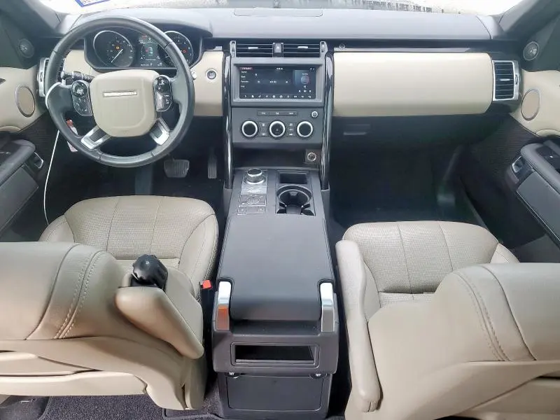 2019 LAND ROVER DISCOVERY SE  