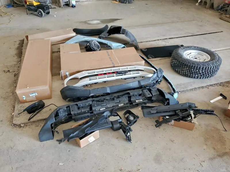 2024 FORD BRONCO HERITAGE  