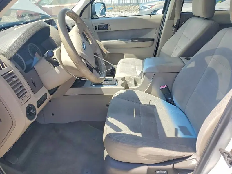 2011 FORD ESCAPE XLT  