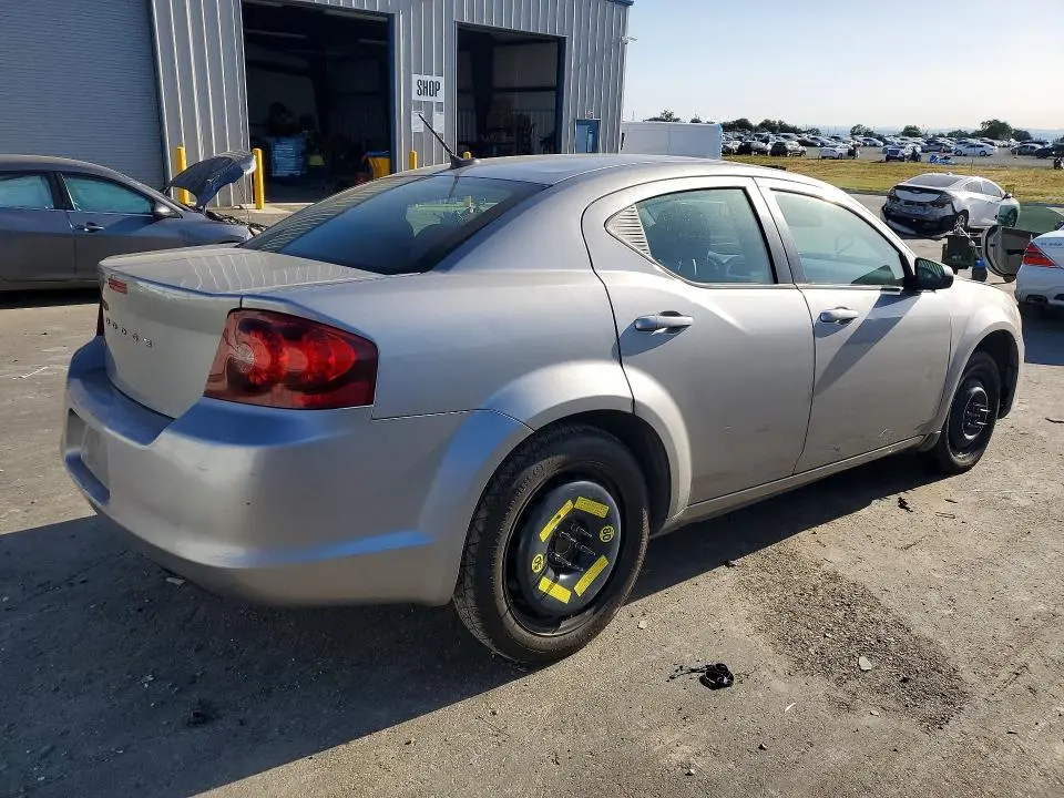 2013 DODGE AVENGER SE  