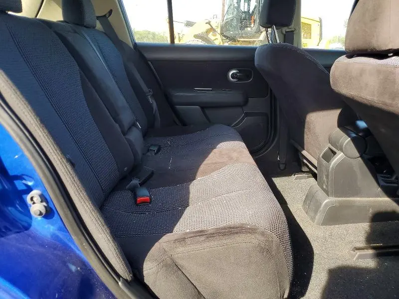 2012 NISSAN VERSA 1.8 S  