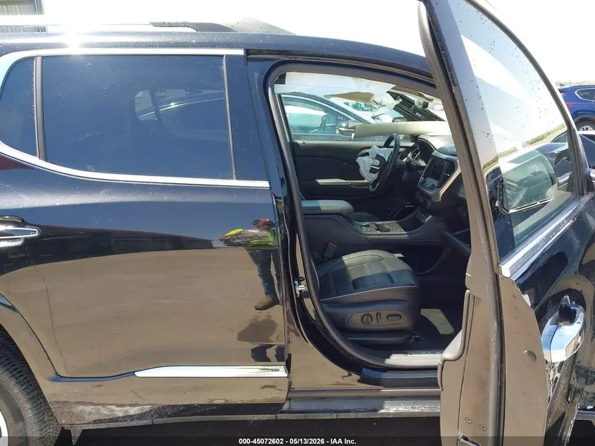 2023 GMC ACADIA AWD DENALI