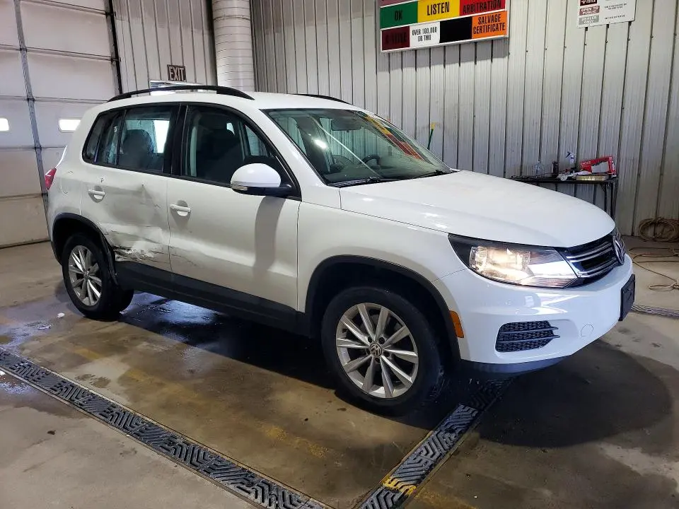 2017 VOLKSWAGEN TIGUAN S  
