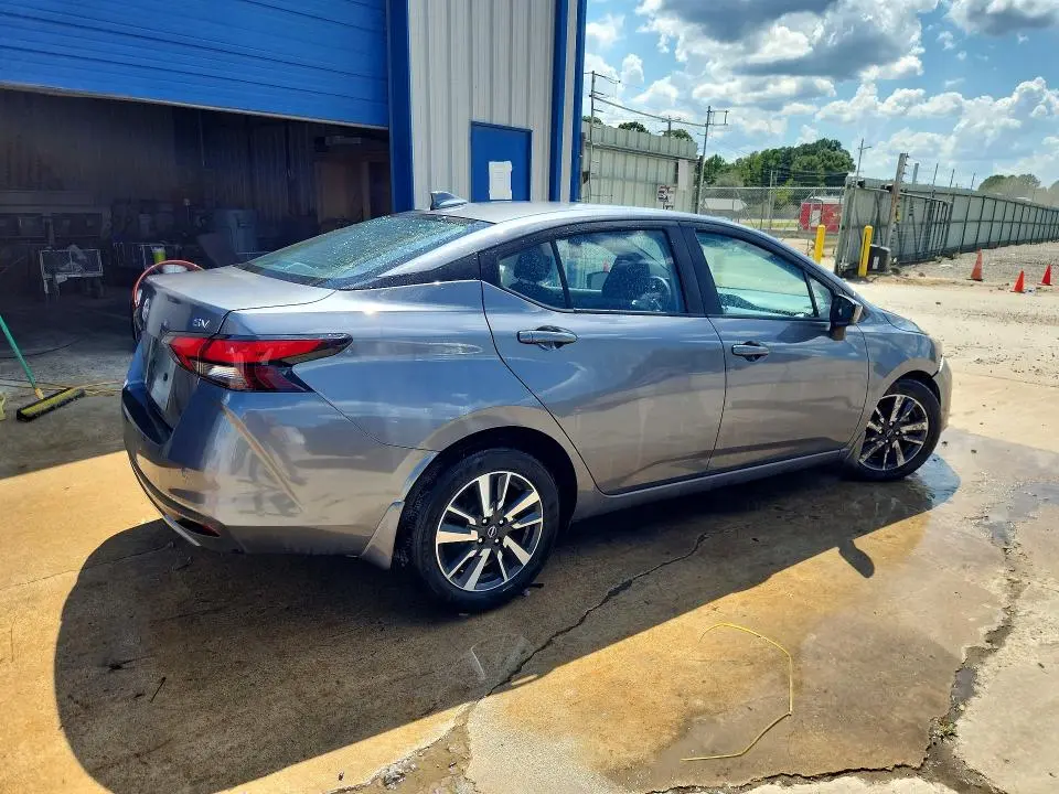2024 NISSAN VERSA SV  