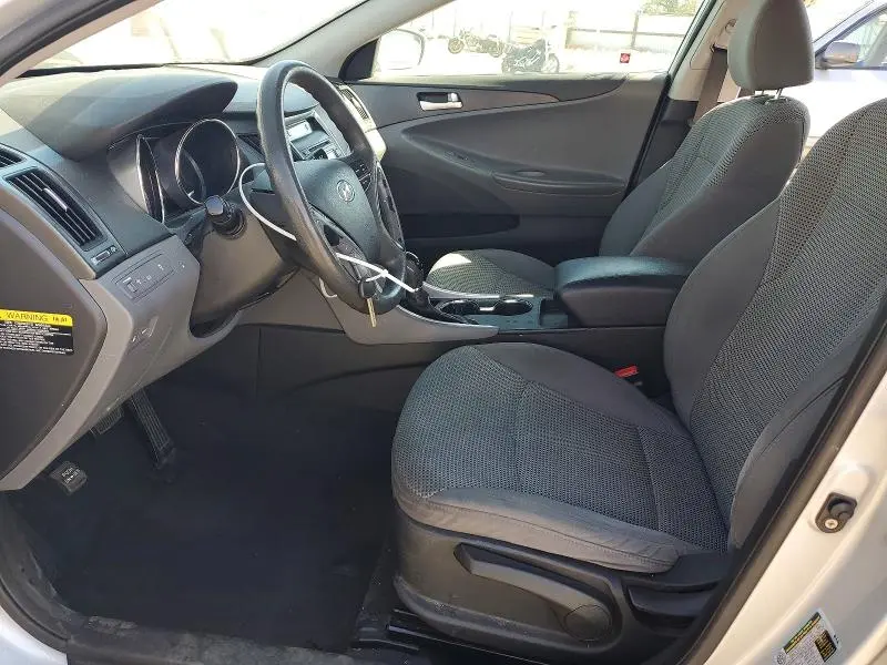 2012 HYUNDAI SONATA GLS  