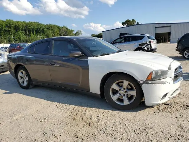 2013 DODGE CHARGER SE  