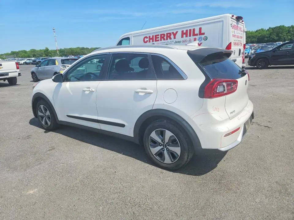 2018 KIA NIRO LX  