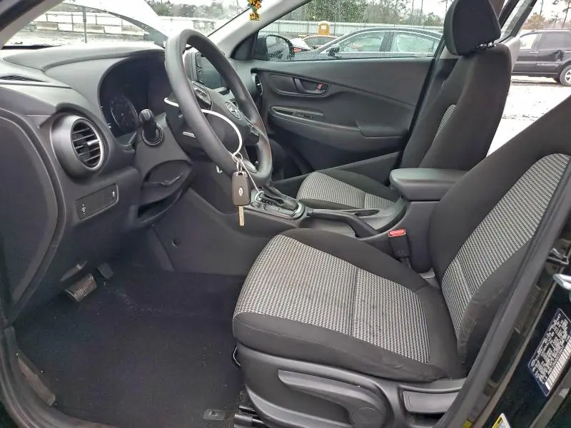 2018 HYUNDAI KONA SE  