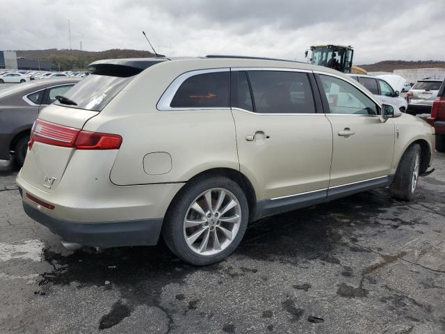 2011 LINCOLN MKT 