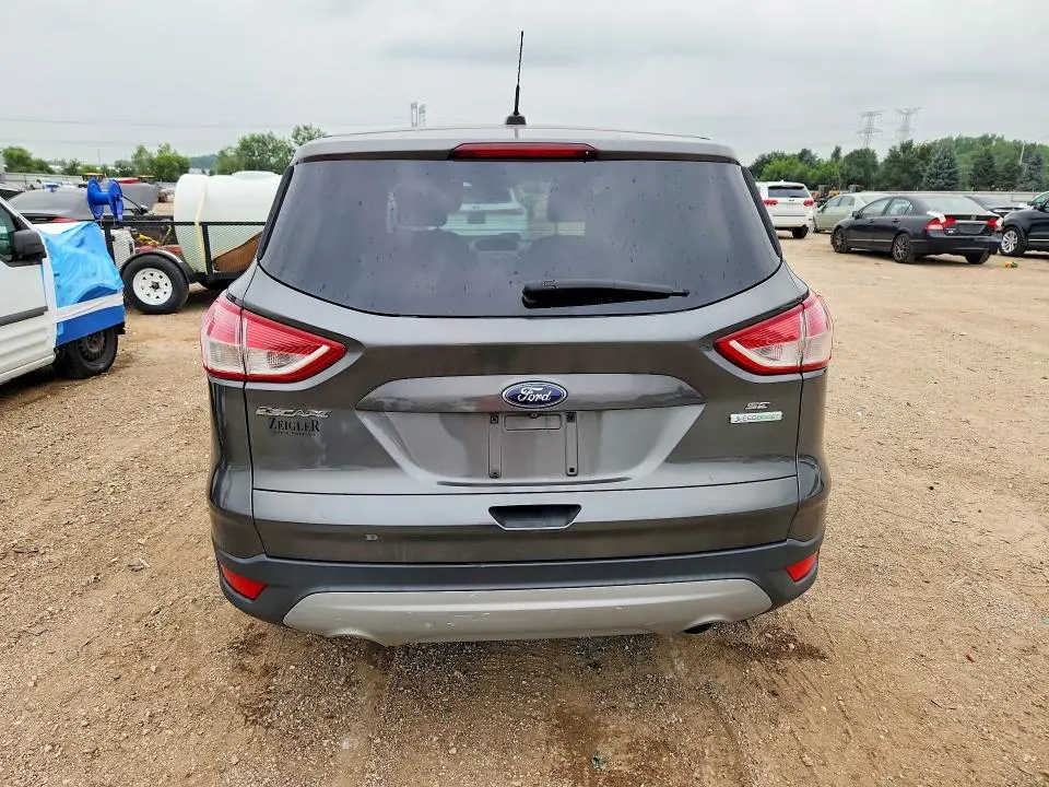2015 FORD ESCAPE SE  