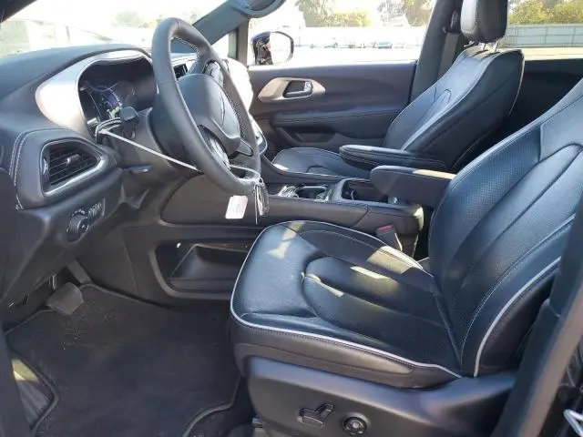 2023 CHRYSLER PACIFICA HYBRID LIMITED  