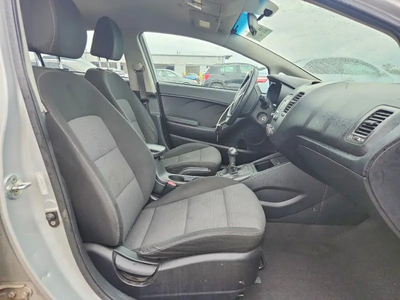 2016 KIA FORTE LX  