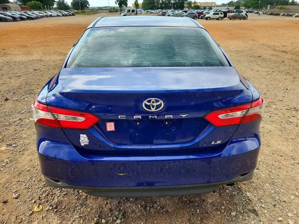 2018 TOYOTA CAMRY LE  