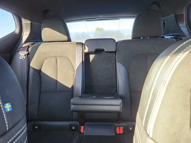 2019 VOLVO XC40 T5 R-DESIGN  