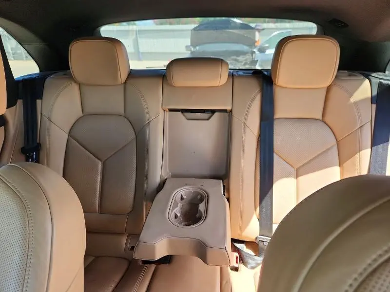 2020 PORSCHE MACAN   