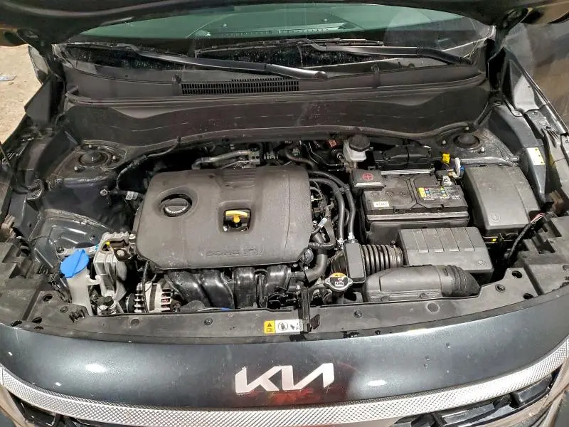 2025 KIA SELTOS S  