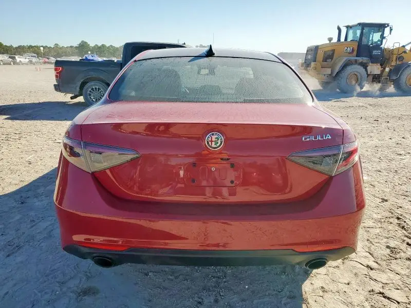 2024 ALFA ROMEO GIULIA TI  