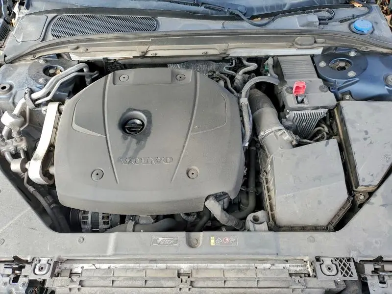 2020 VOLVO S60 T5 MOMENTUM  