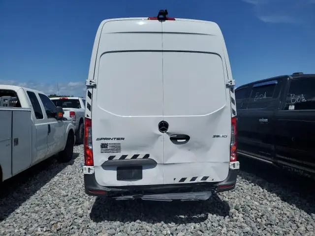2024 MERCEDES-BENZ SPRINTER 2500  